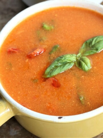 Creamy Tomato Basil Soup Instant Pot